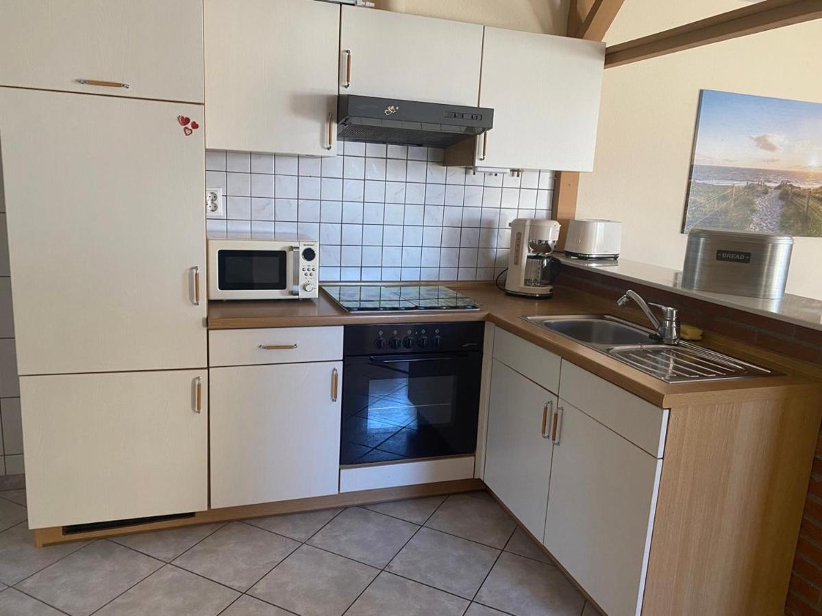 Luetetsburg Apartment *